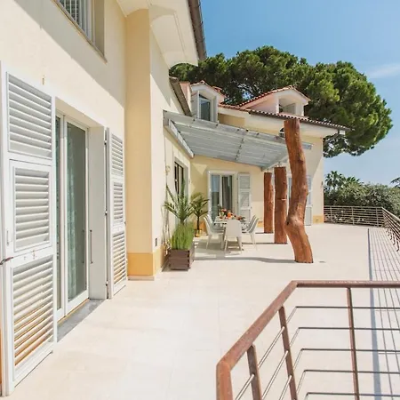 펜션 Villa Sanremo