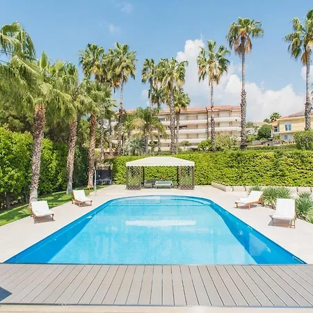Villa Sanremo 펜션 산레모